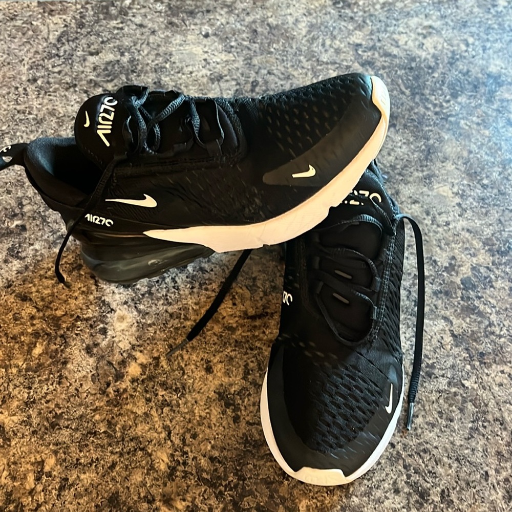Nike Air Max 270
